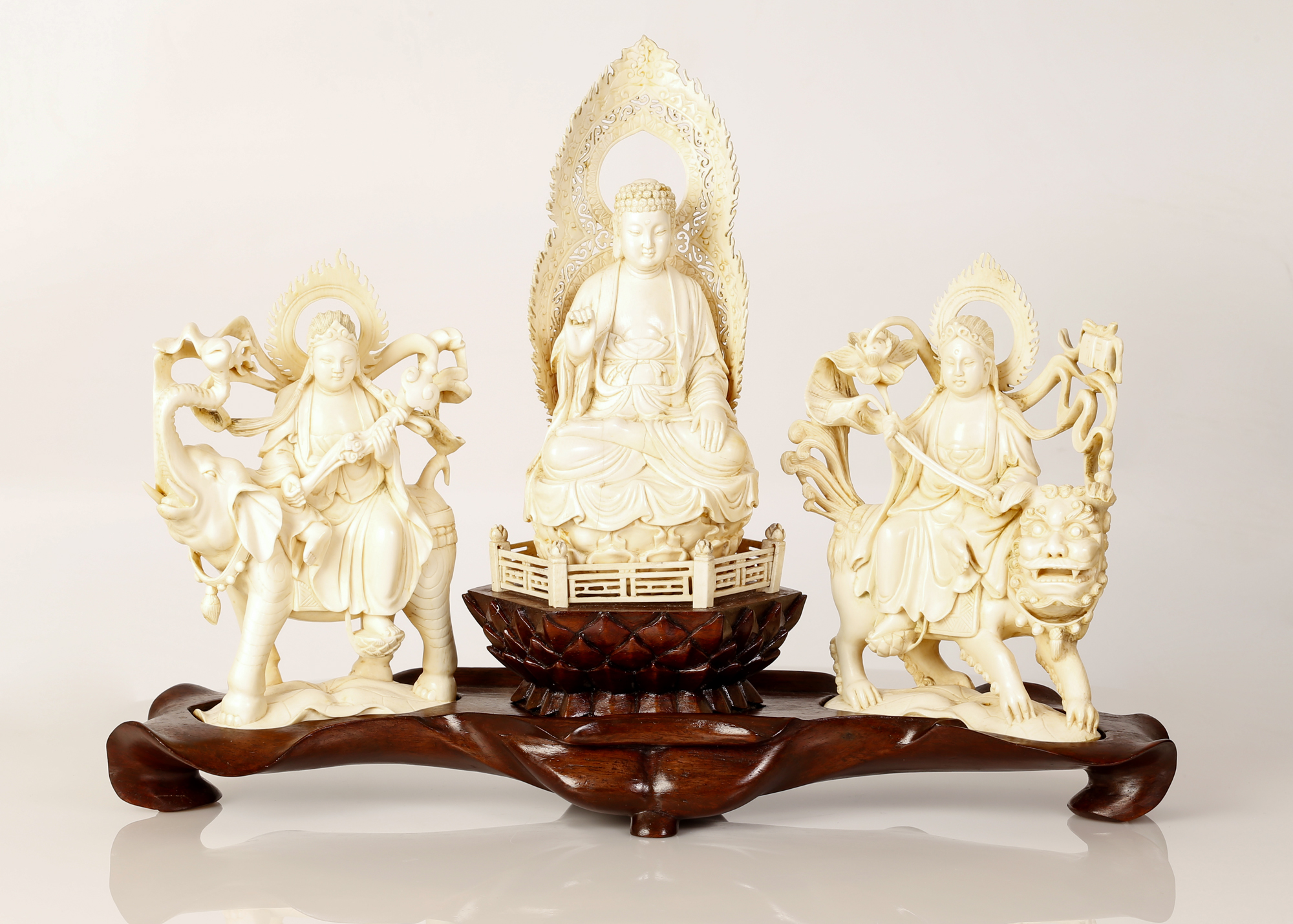 exquisite Chinese altar bone sculpture-qing dynasty