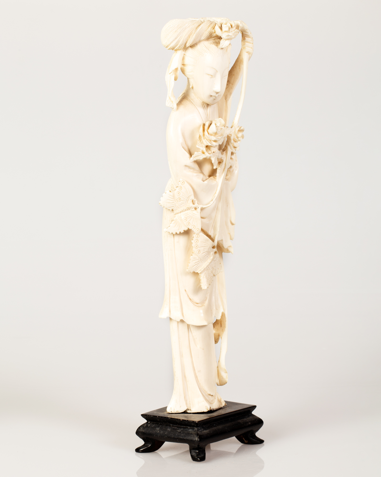 Chinese Bone Sculpture Girl Holding a Flowering Bouquet & High Wand in Her Hand - Image 3 of 3