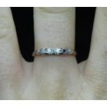 18ct ring 2g