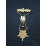 9ct HM Aberdeen Chapter Masonic jewel 10g with box