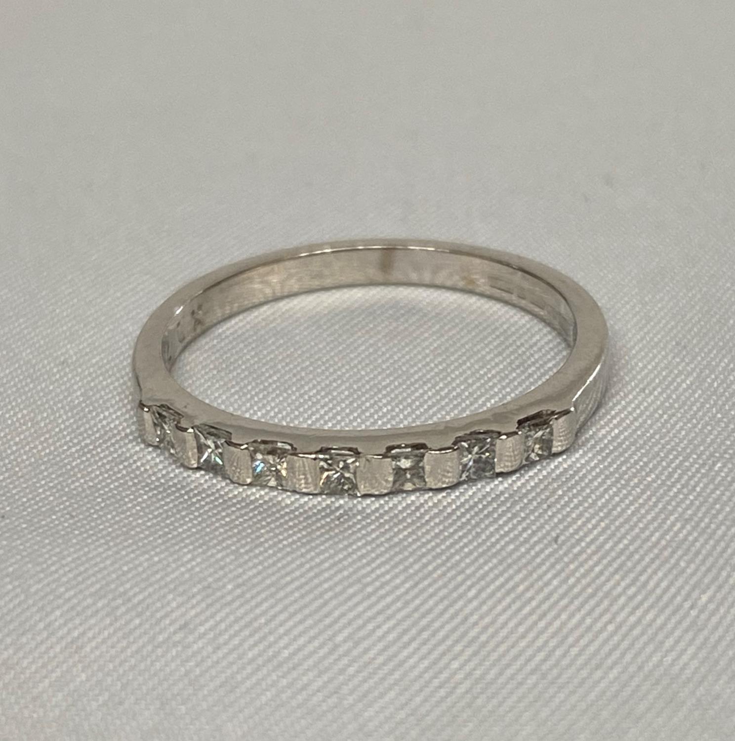 18ct white gold 7 stone princess cut diamond eternity ring fully HM and stamped .25 carat - Image 3 of 3