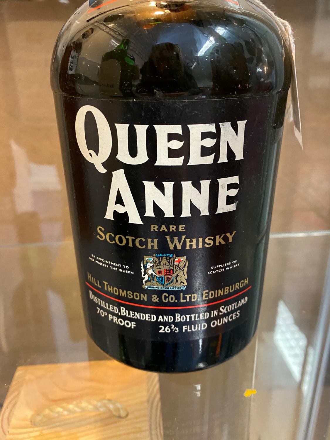 Queen Anne Rare Scotch Whisky - Bild 2 aus 2