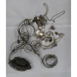 Collection of silver jewellery 278g in total