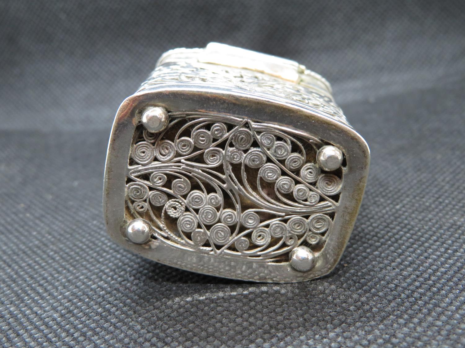 Dutch silver HM filigree snuff box 60g in weight - Image 4 of 4