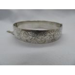 Vintage solid silver bangle make L and Co HM 1960 52g