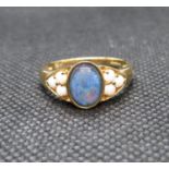 9ct gold and opal ring size U 2.8g