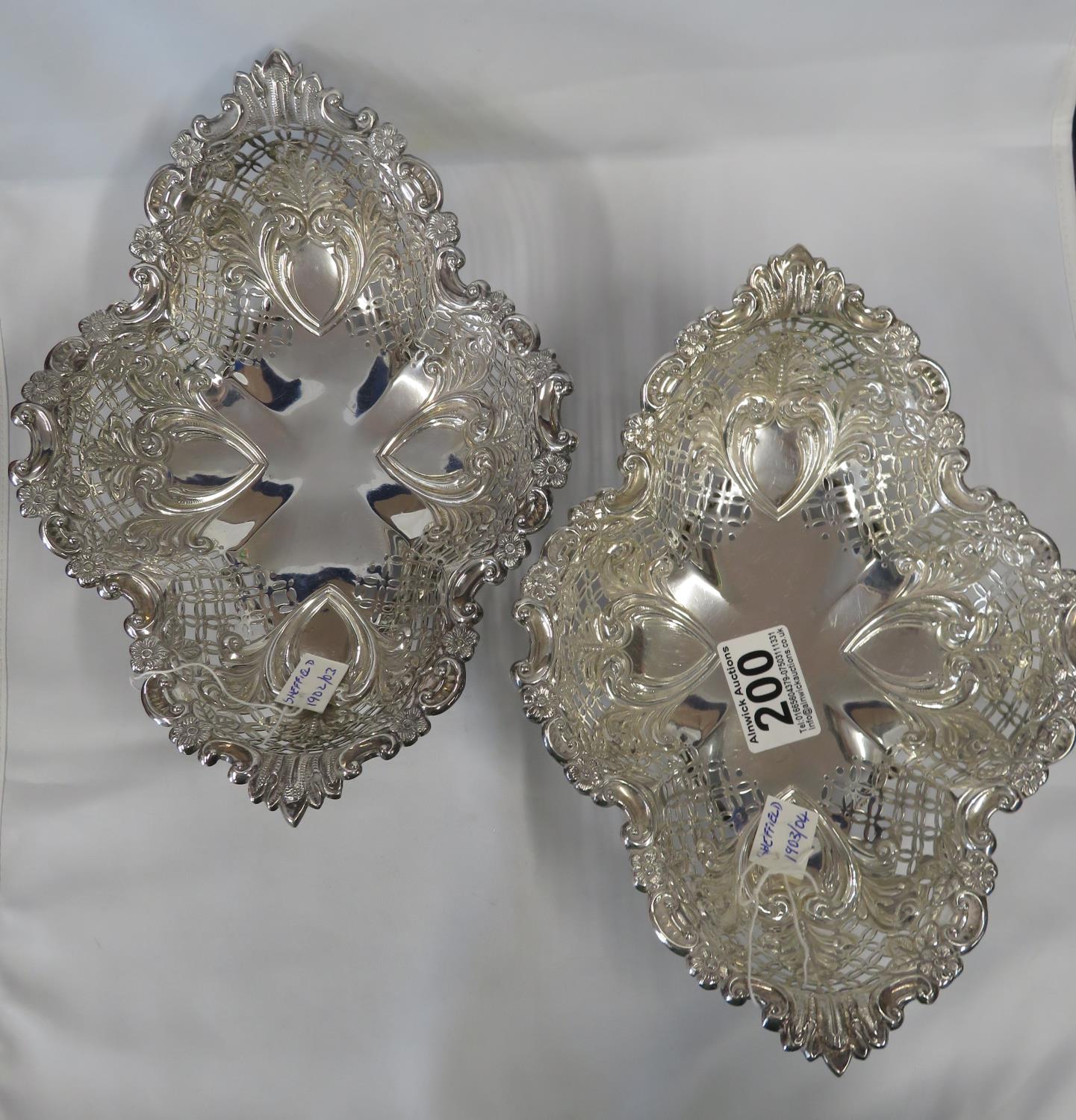Pair of bon bon dishes 1x Sheffield 1903 1x Sheffield 1902 excellent condition 698g total weight for
