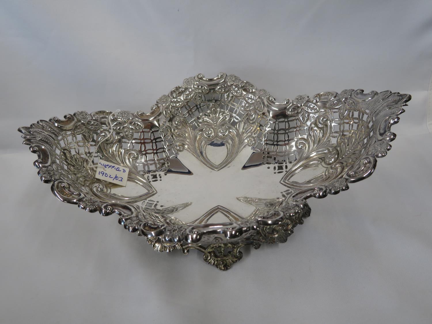 Pair of bon bon dishes 1x Sheffield 1903 1x Sheffield 1902 excellent condition 698g total weight for - Image 2 of 4