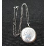 Vintage silver locket HM Birmingham 1977 on 18" silver chain 9.8g