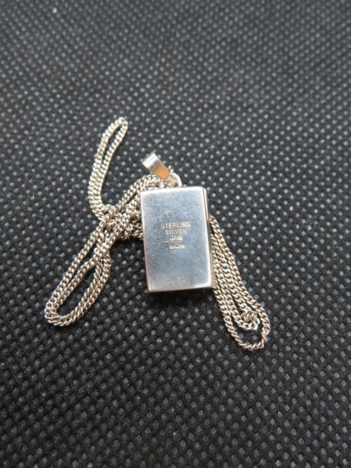 Unusual oblong silver locket HM Birmingham 16" silver chain - Image 3 of 3