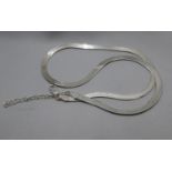 Flat serpentine silver necklace 10.3 g