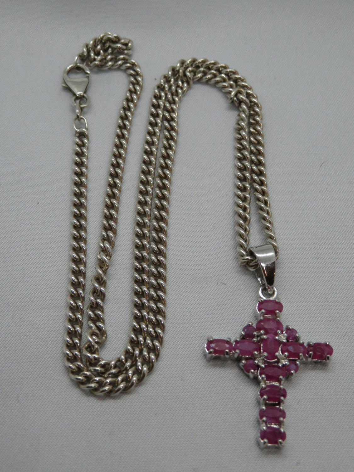 Silver Mercat style cross set with rubies on 18" silver curb link chain 19g