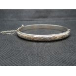 Engraved silver bangle Birmingham 1983 10g