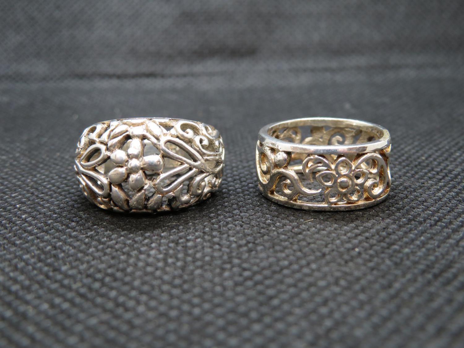 2x nice pierced design dress rings