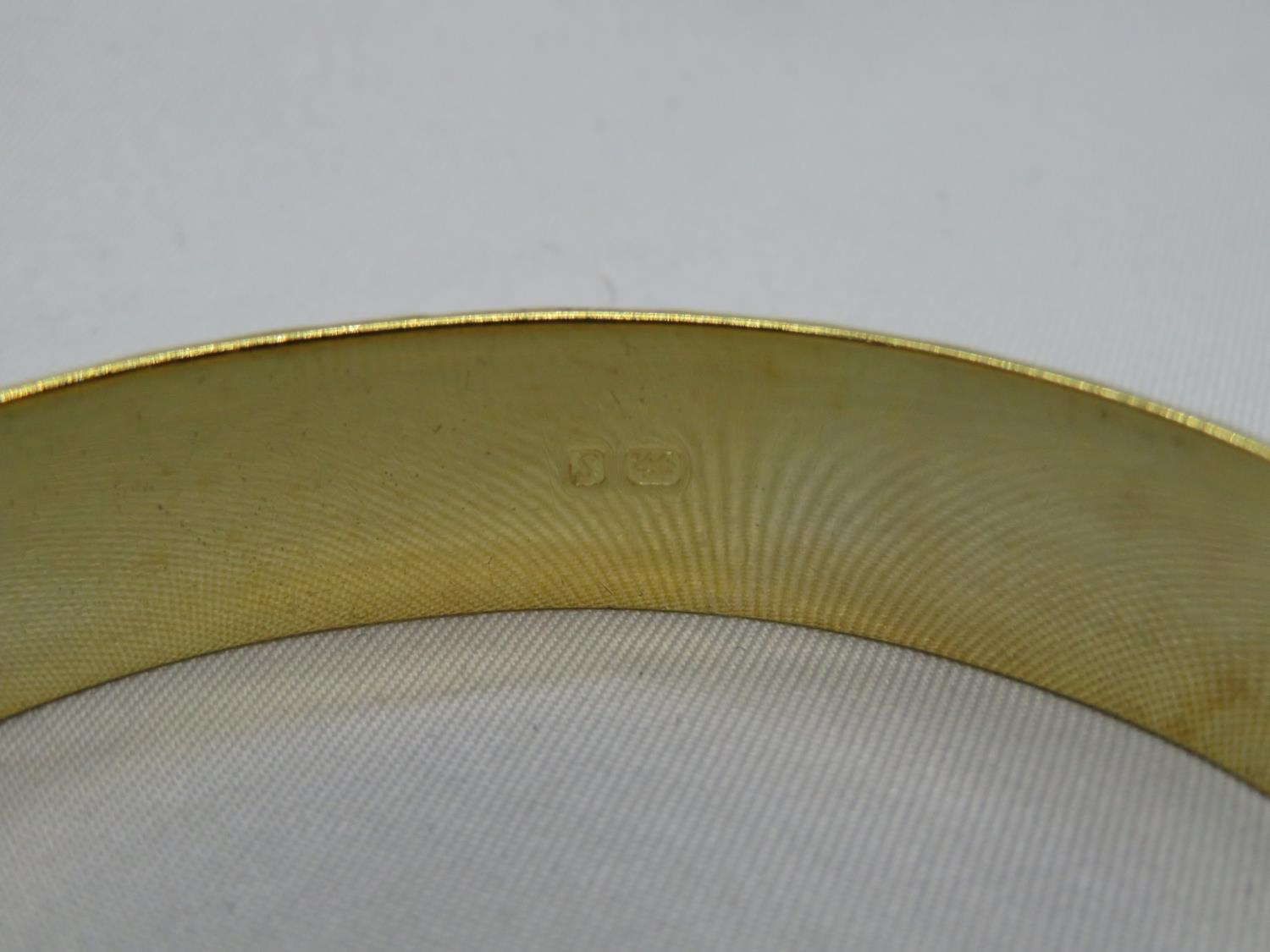 Vintage 22ct gold on silver bangle London 1973 31g - Image 2 of 2