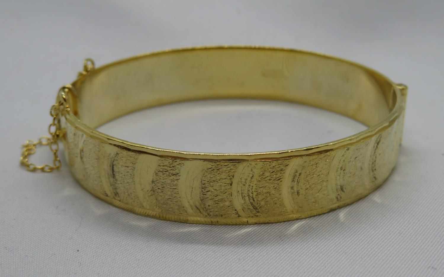 Vintage 22ct gold on silver bangle London 1973 31g