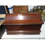 Sarcophagus box
