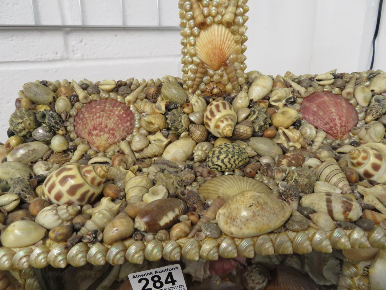 Large 2' x 1' house made of shells with glass grotto interior - Bild 3 aus 7