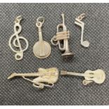 6x vintage silver musical themed charms 13g