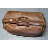 Large leather Gladstone bag 26" long brass catches good condition