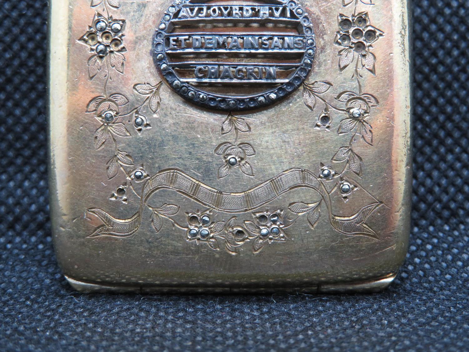 J Parkes Vigo Street, London yellow metal ladies compact with swan feather pouffe - cartouche to - Image 6 of 12
