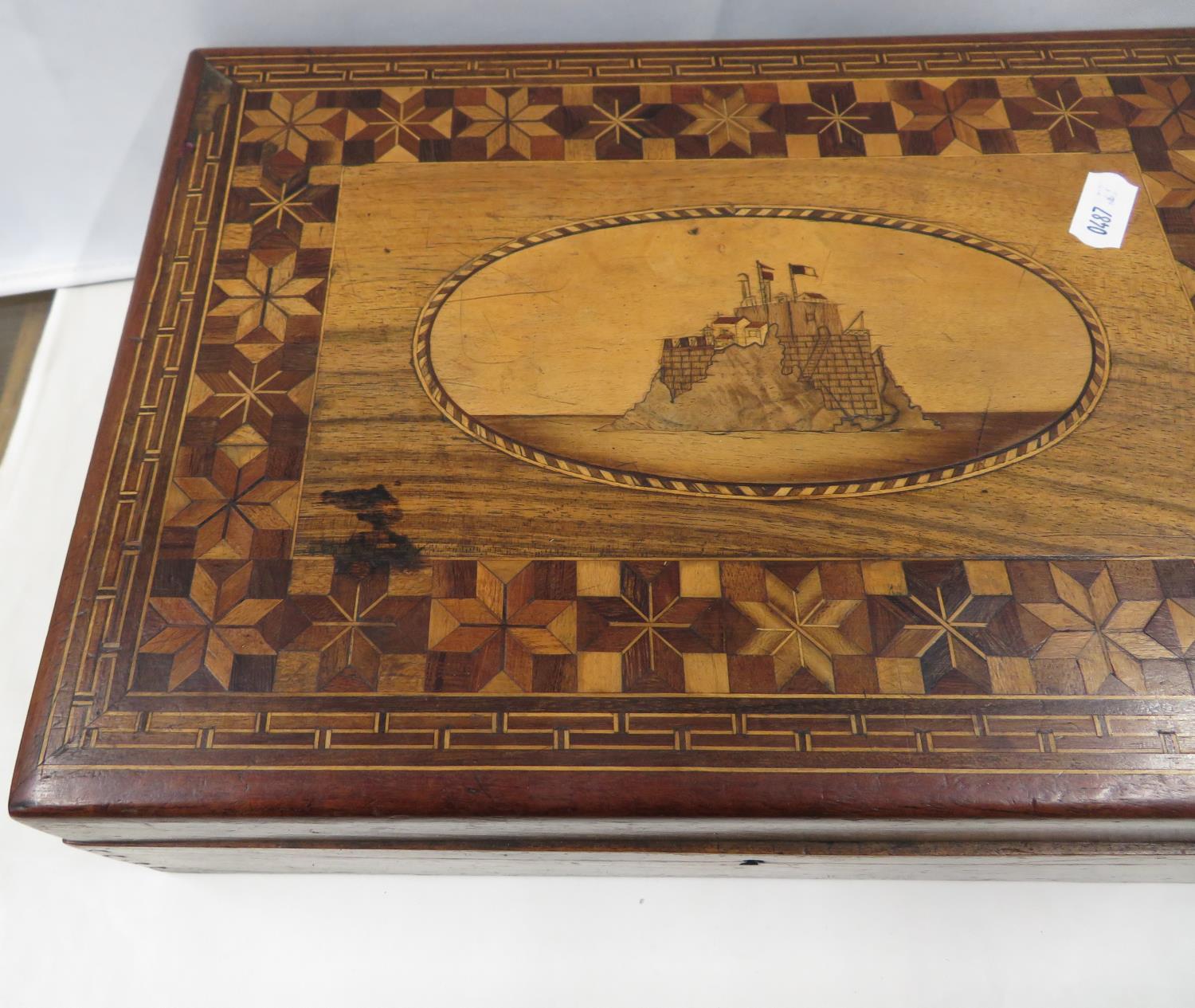 Marquetry wooden box possibly POW work with French Martello Tower in middle - Bild 3 aus 4