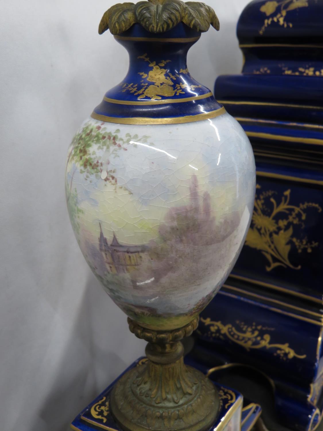 French hand painted vases on plinths with French hand painted clock - fully working - Bild 6 aus 19