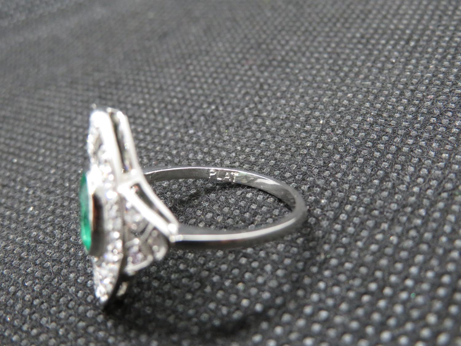 Art Deco platinum emerald and diamond ring diamonds approx 1ct emerald 1.2ct approx weight size P - Image 3 of 5