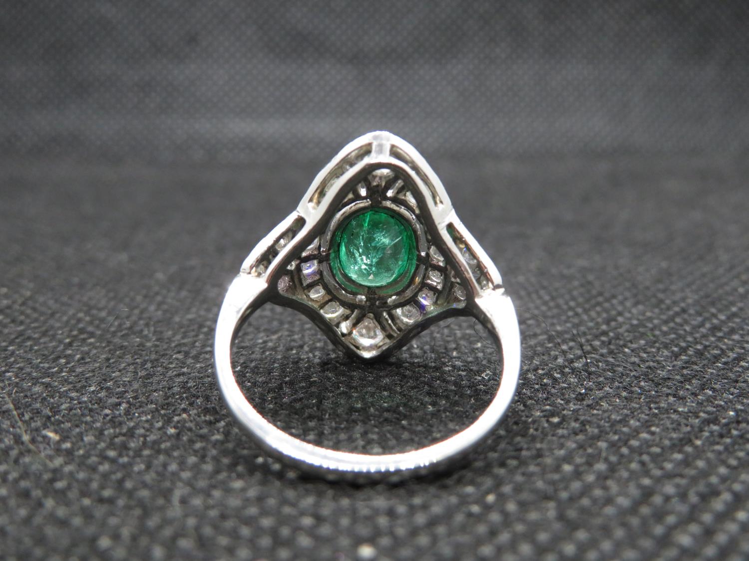 Art Deco platinum emerald and diamond ring diamonds approx 1ct emerald 1.2ct approx weight size P - Image 4 of 5