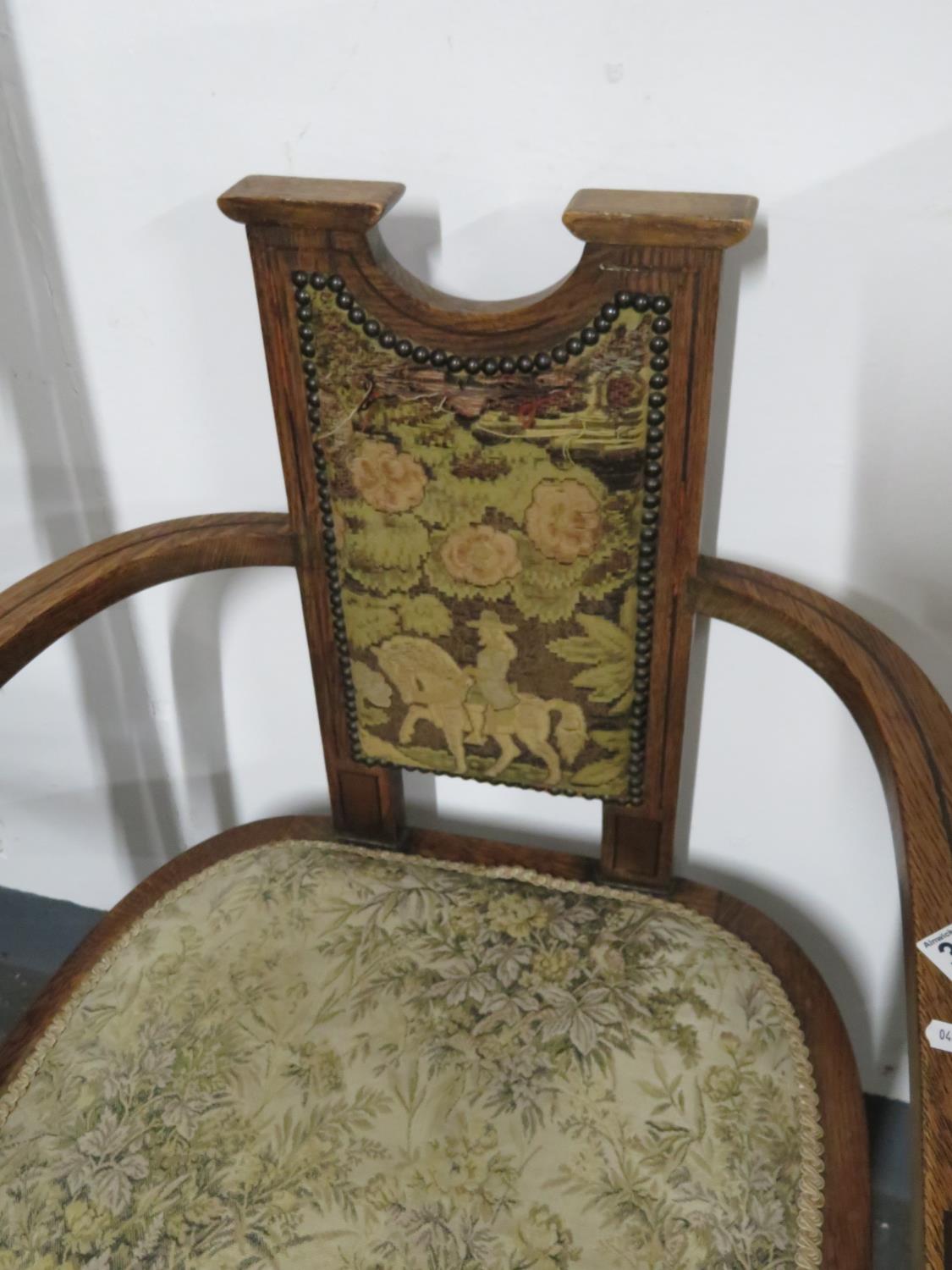 Arts and Crafts chair with embroidered back and seat - Bild 2 aus 4