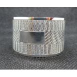 1.5oz solid silver napkin ring with vacant cartouche Chalres William Fletcher Sheffield 1932 boxed