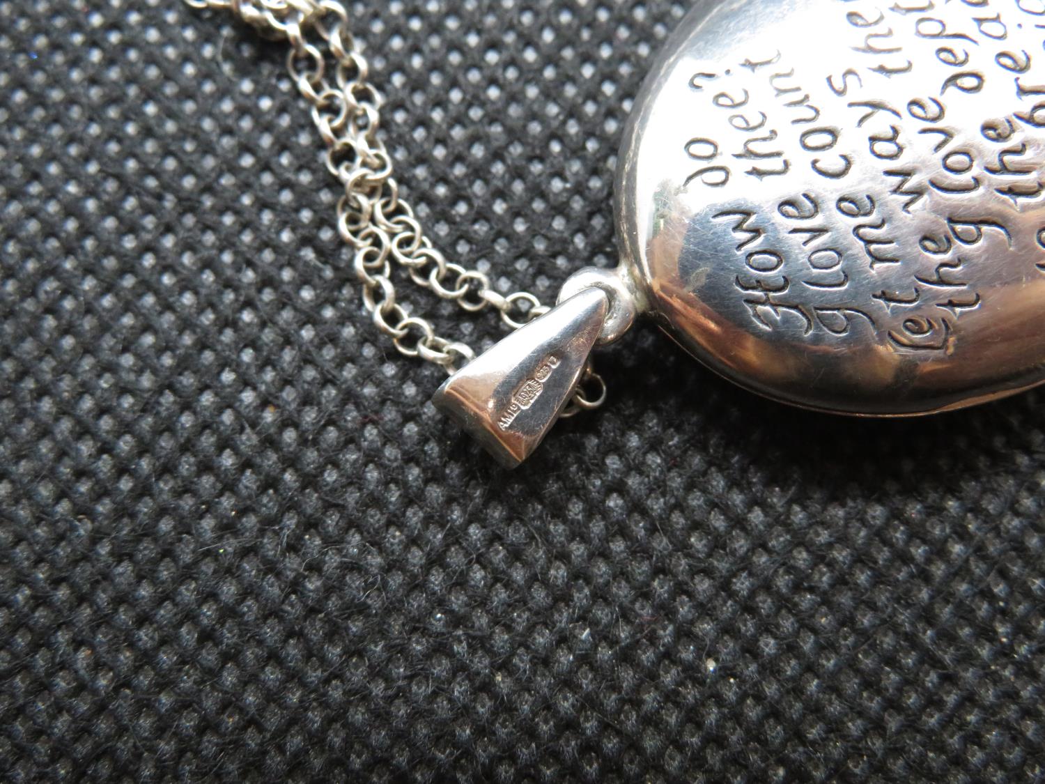 Silver locket with verse onn reverse on 18" belcher link chain 12g - Image 4 of 4