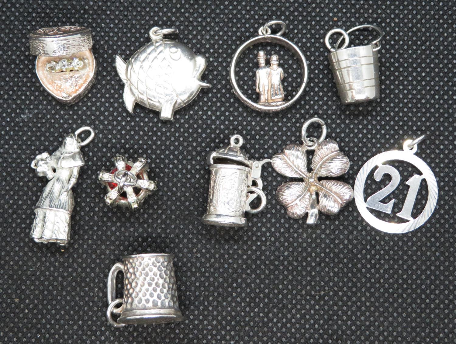 Job lot of 10x vintage silver charms 35g