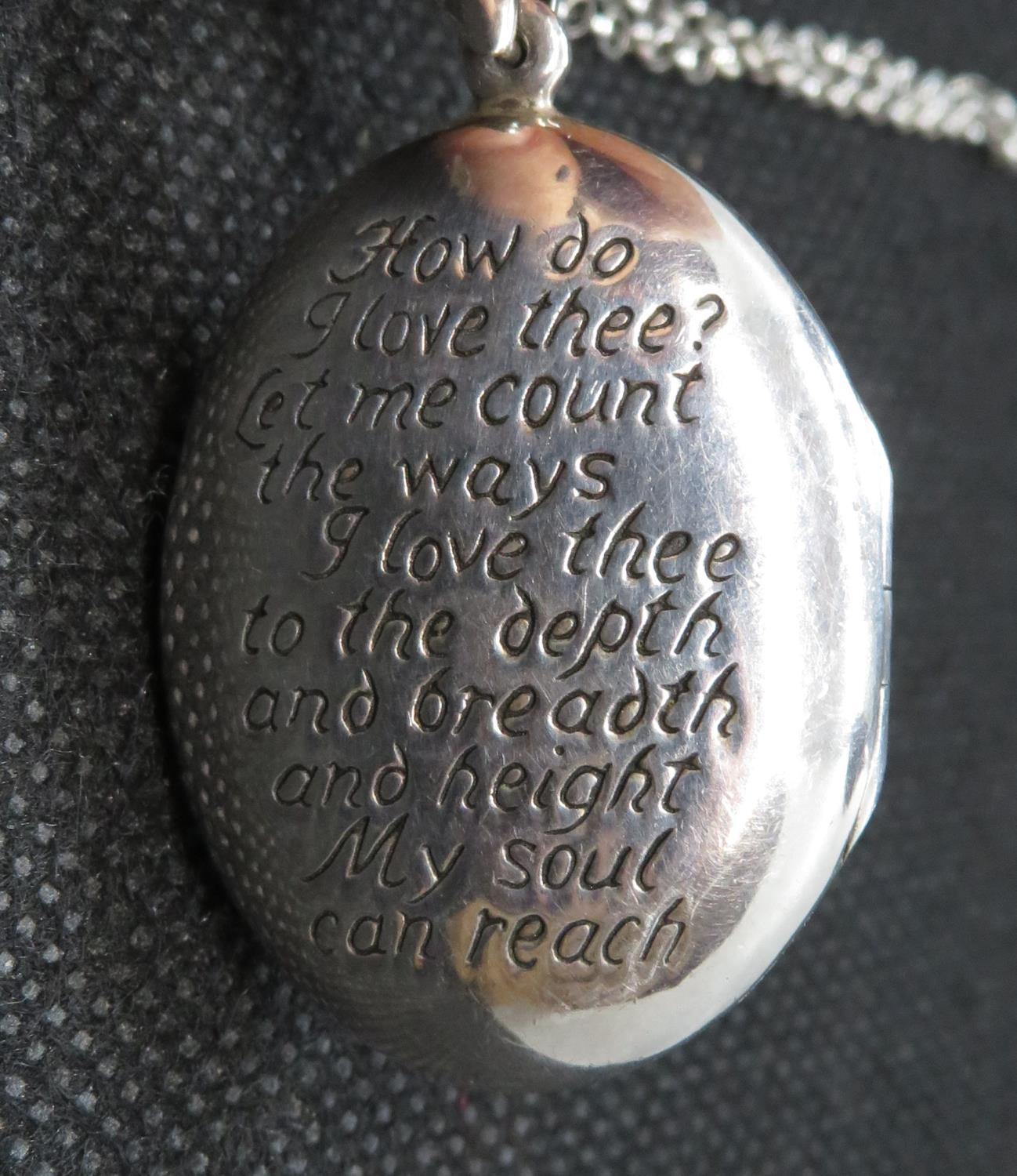 Silver locket with verse onn reverse on 18" belcher link chain 12g - Image 3 of 4