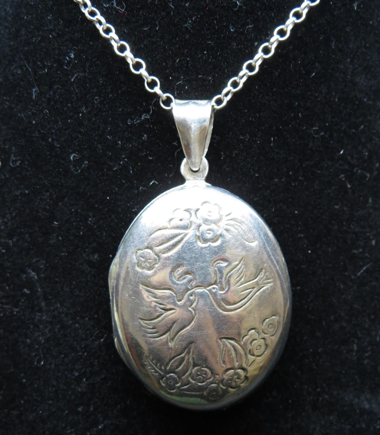 Silver locket with verse onn reverse on 18" belcher link chain 12g - Image 2 of 4