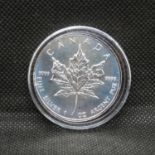 Mint condition Canadian 1994 silver maple leaf coin in capsule with paperwork 99.99 silver