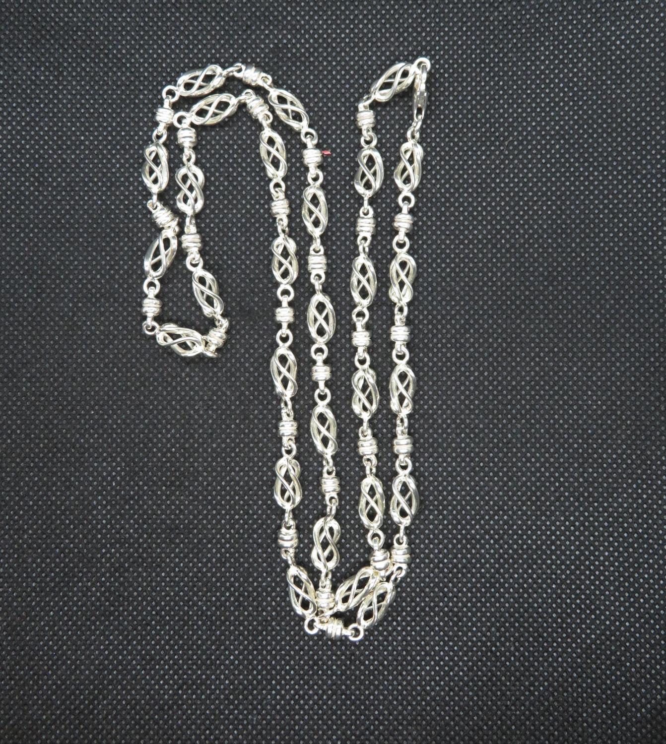 HM silver Celtic knot chain 28" sturdy parrot fastener 43.7g - Image 3 of 3