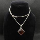 Silver pendant set with baltic amber on 16" venetian link chain 7.1g