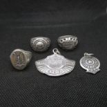 Collection of 3x Harley Davidson rings 2x Harley Davidson pendants 69.5g