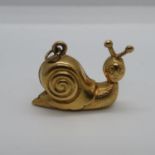 9ct snail charm approx 1.5g