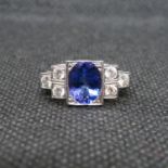 Art Deco platinum ring with kashmir sapphire and 6 brilliant-cut diamonds size N 6.5g