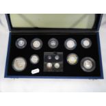 Queens 80th Birthday coin collection boxed in silver with Maundy money - has slight issue with