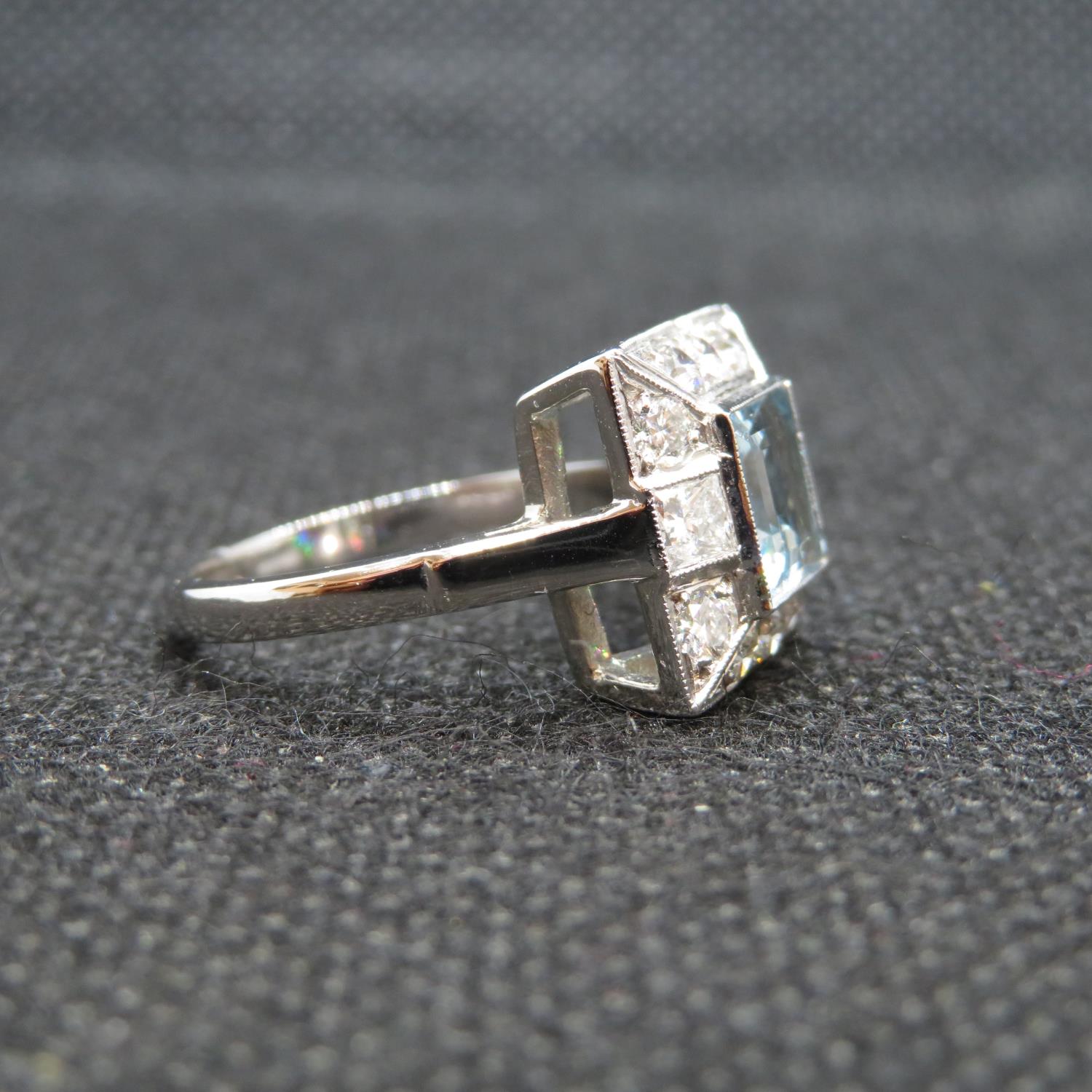 Platinum art deco ring set with 1.6ct aquamarine with approx 1ct diamonds size O 7g - Image 2 of 3