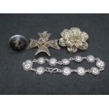 3x brooches and ring