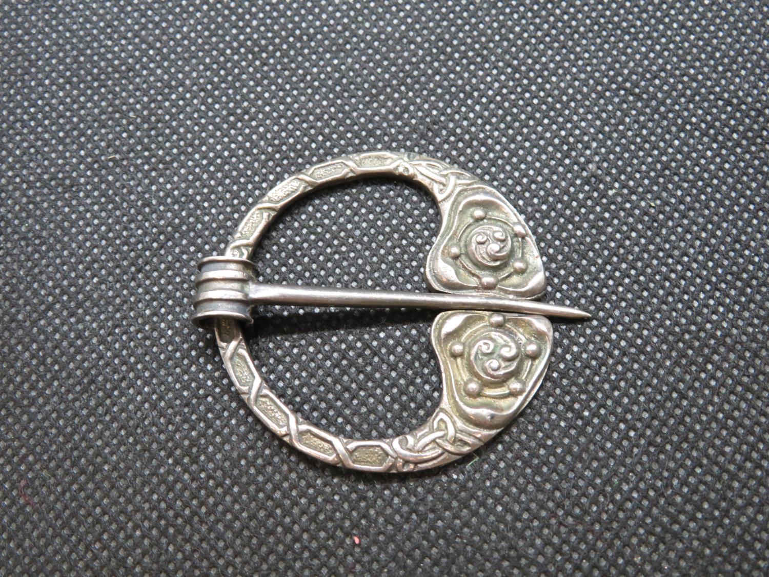 Scottish Celtic pin HM Edinburgh maker RA size 2" dia.