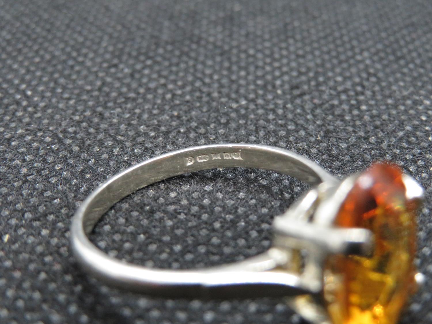 Vintage silver ring set with large Cairngorm citrine stone HM Birmingham 1979 3.5g - Image 3 of 3