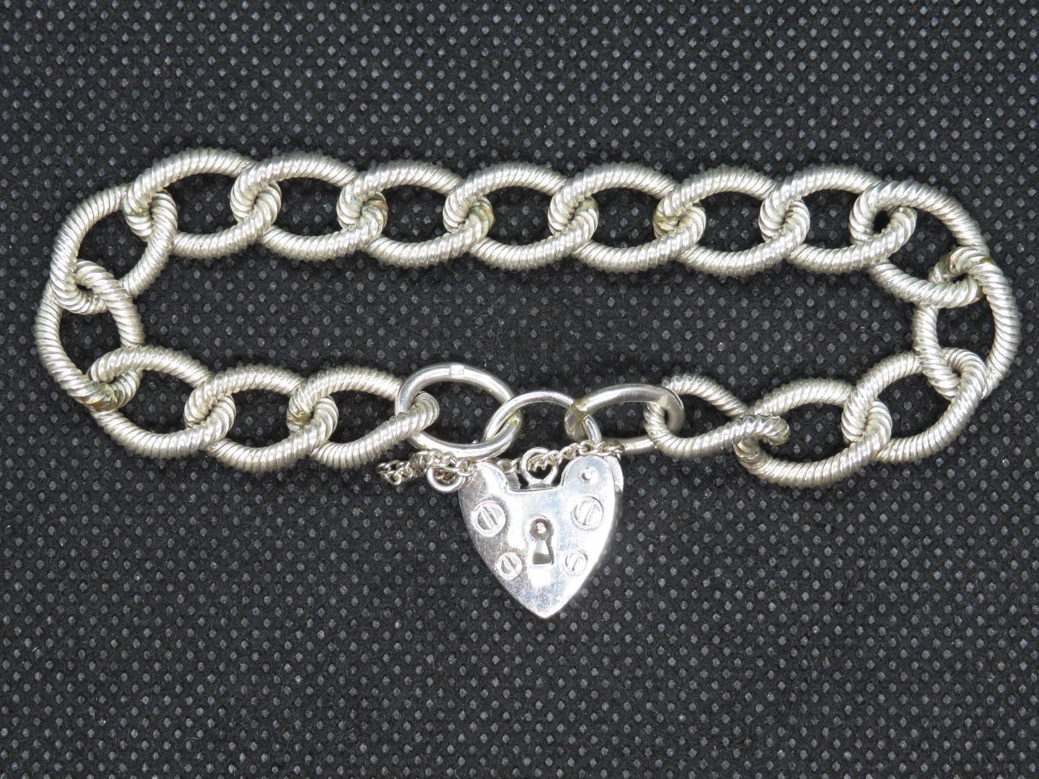 Vintage silver twisted curb link bracelet 28.5g Birmingham HM