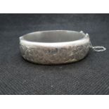 Silver bangle 33g