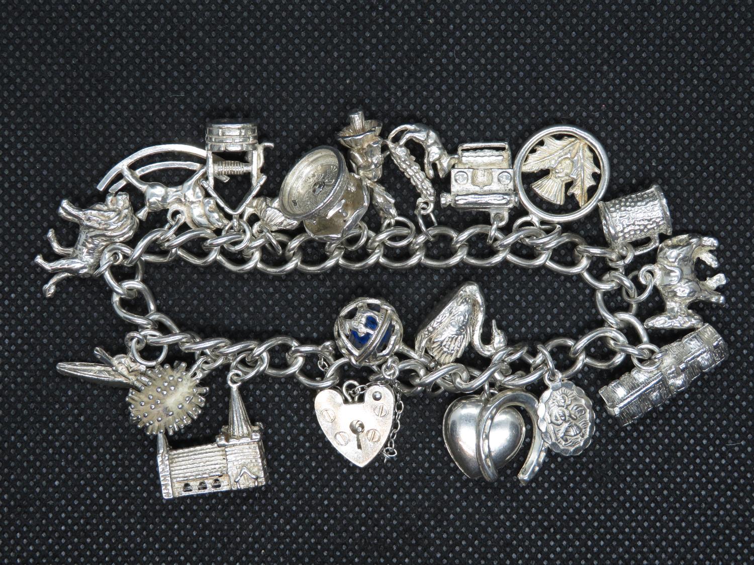 Vintage silver charm bracelet London 1978 62.5g
