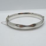 Silver faceted bangle Jubilee Hallmarks 1977 44.7g